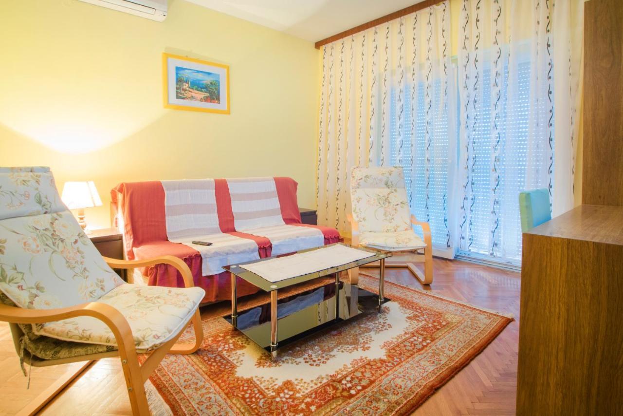 Apartments Karmelic Malinska Esterno foto